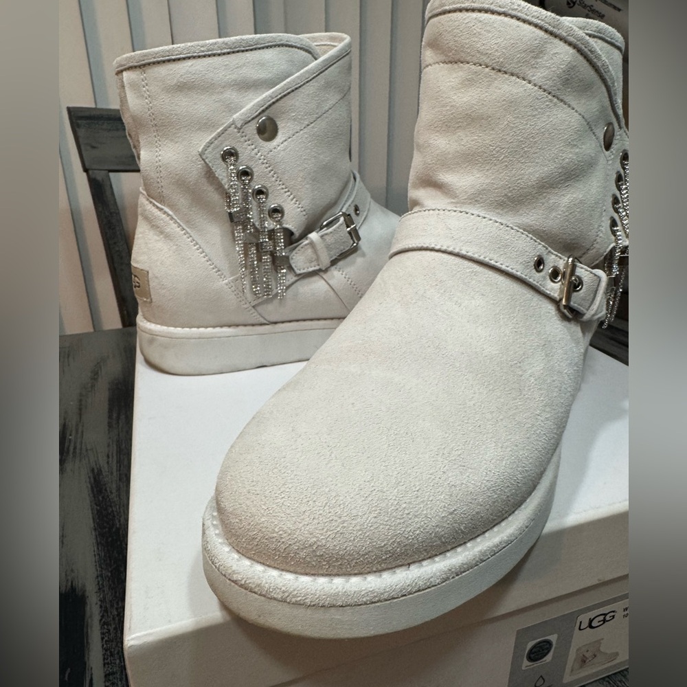 UGG Women's Karisa Everlasting Swarovski Glitter Charm Boots In White Size 10 - Picture 9 of 16